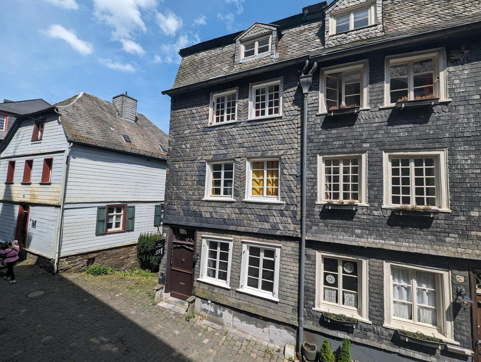 Residenz Vier Jahreszeiten Monschau Buitenkant foto