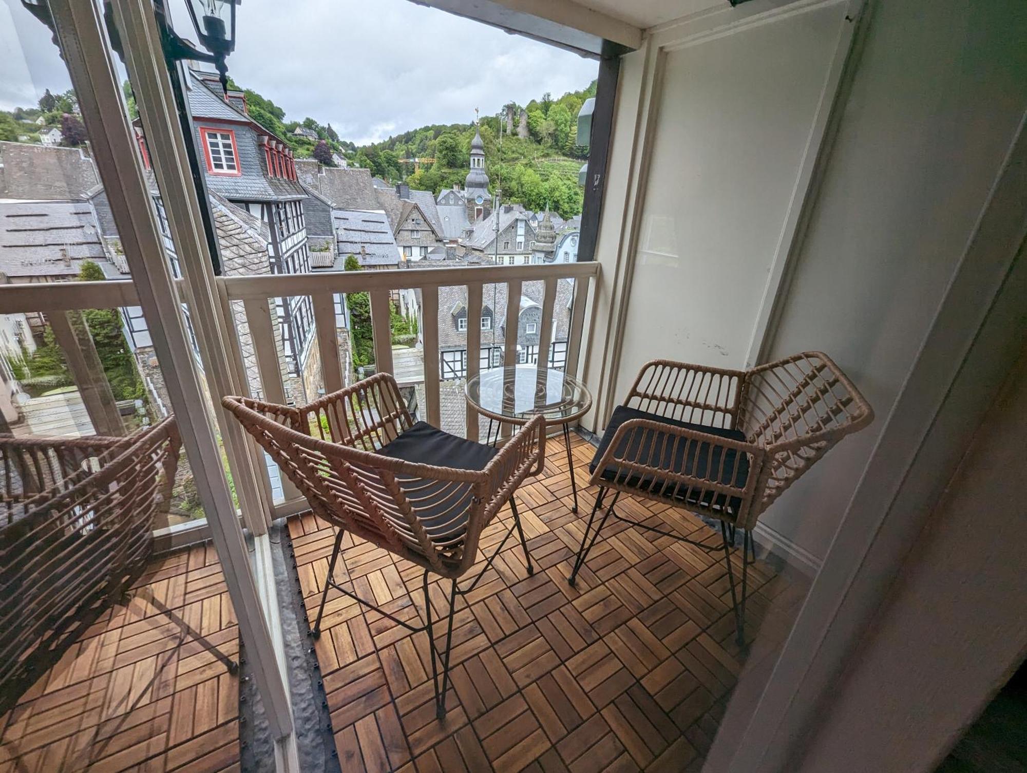 Residenz Vier Jahreszeiten Monschau Buitenkant foto